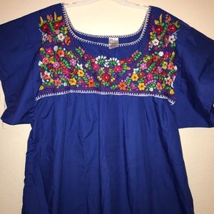 Mexican festive/cultural floral blouse. Size S